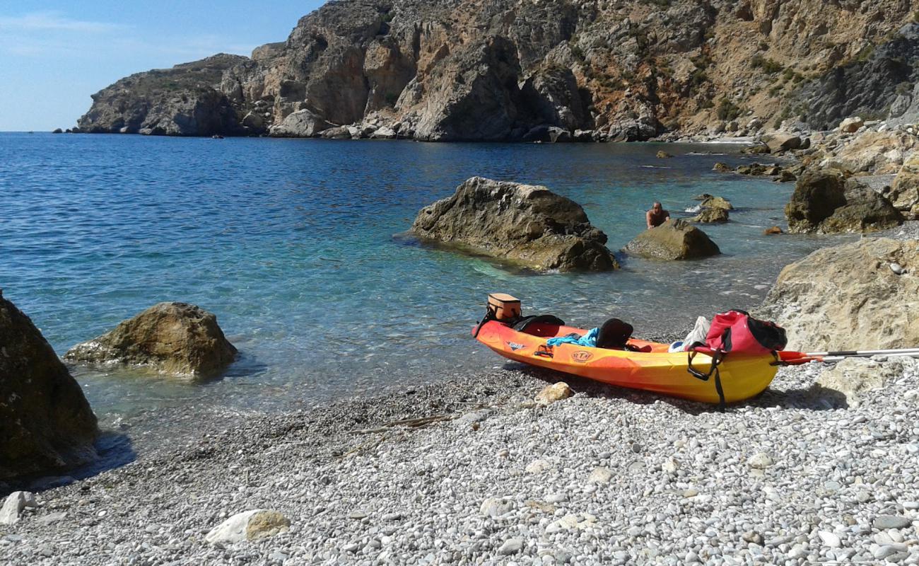 Playa la Conejita'in fotoğrafı hafif ince çakıl taş yüzey ile