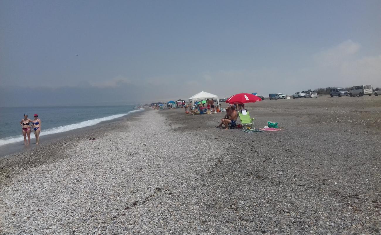 Playa Balerma'in fotoğrafı küçük bej çakıl yüzey ile