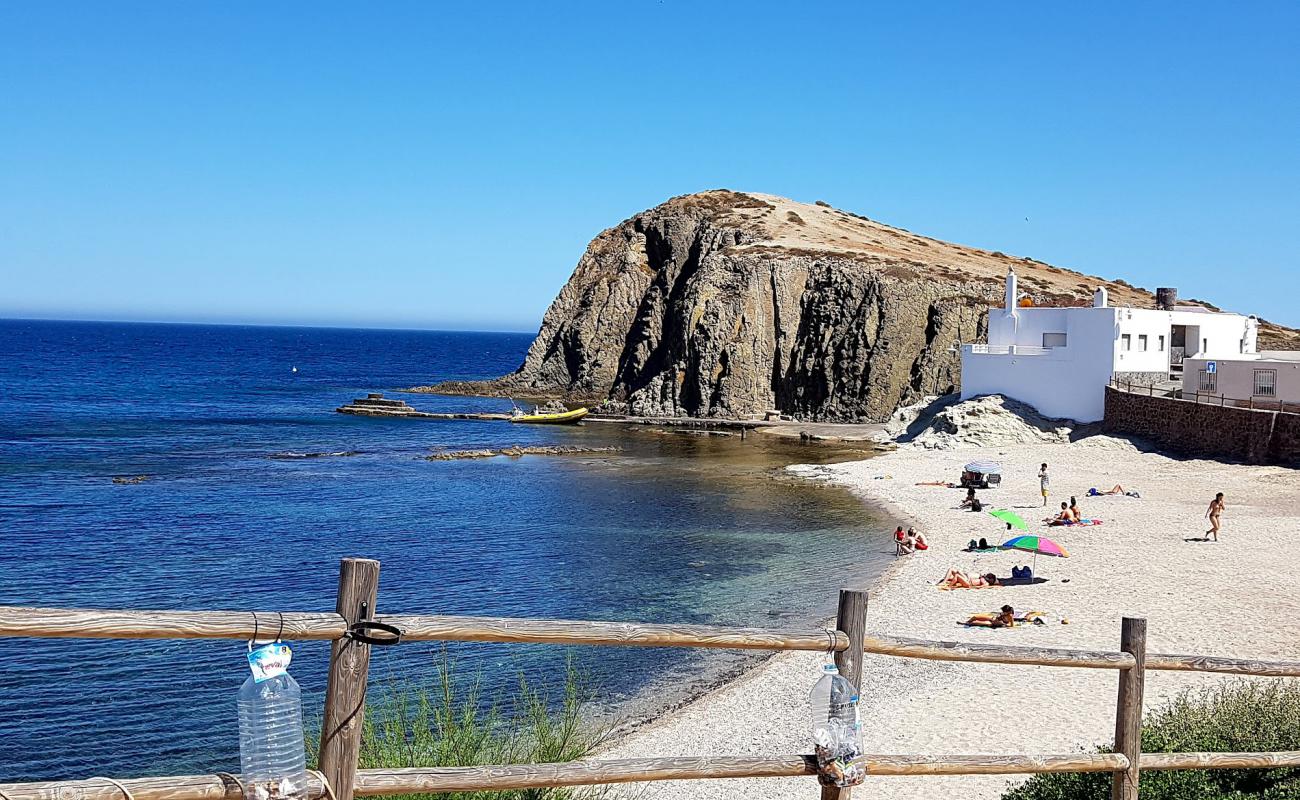 La isleta beach'in fotoğrafı gri kum yüzey ile