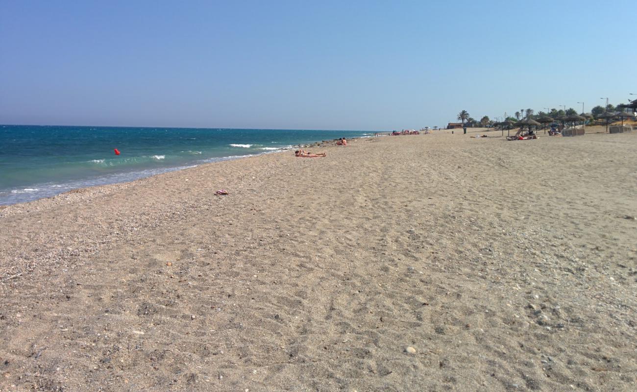 Playa del descargador'in fotoğrafı bej kabuklu kum yüzey ile