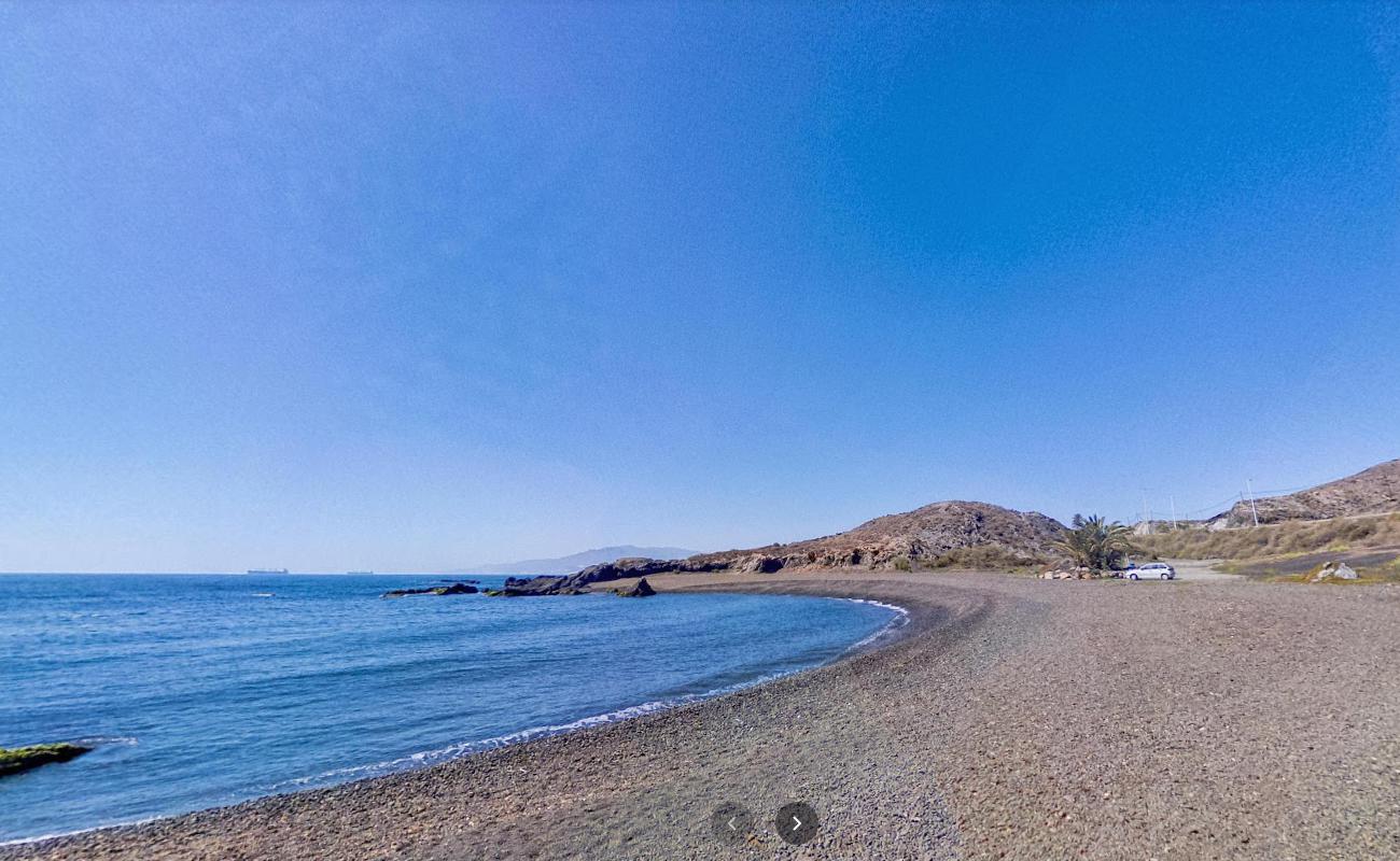 Playa la Dolores'in fotoğrafı - rahatlamayı sevenler arasında popüler bir yer