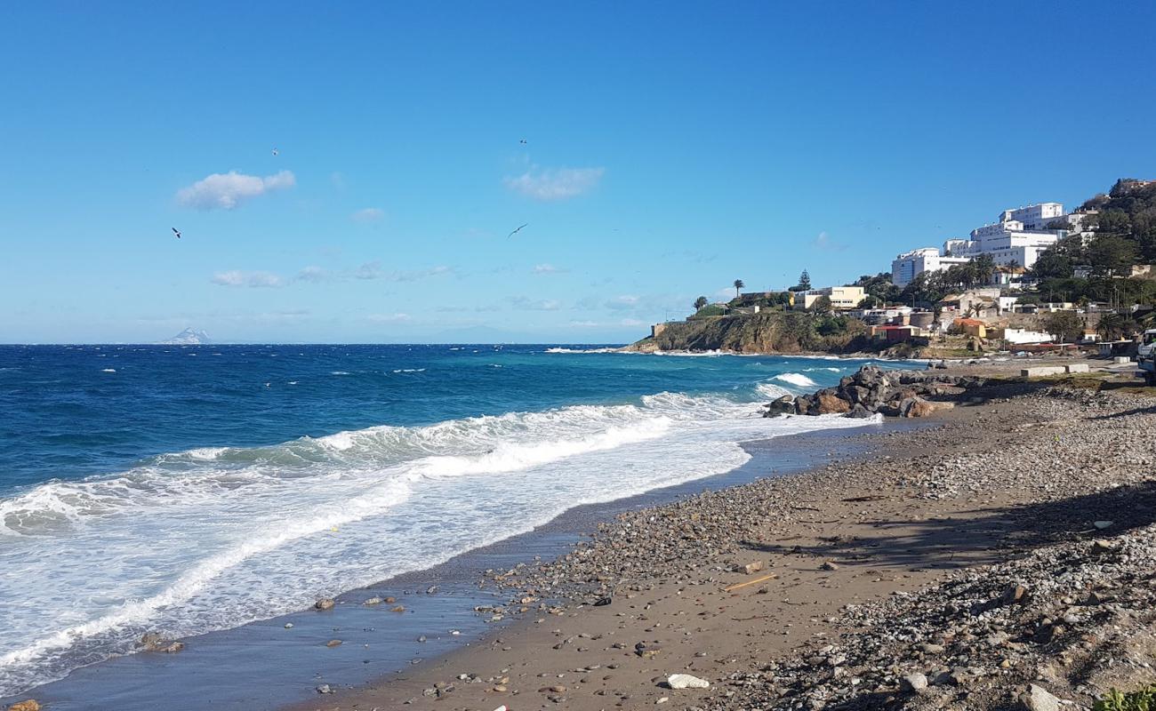 Nemo beach'in fotoğrafı hafif çakıl yüzey ile