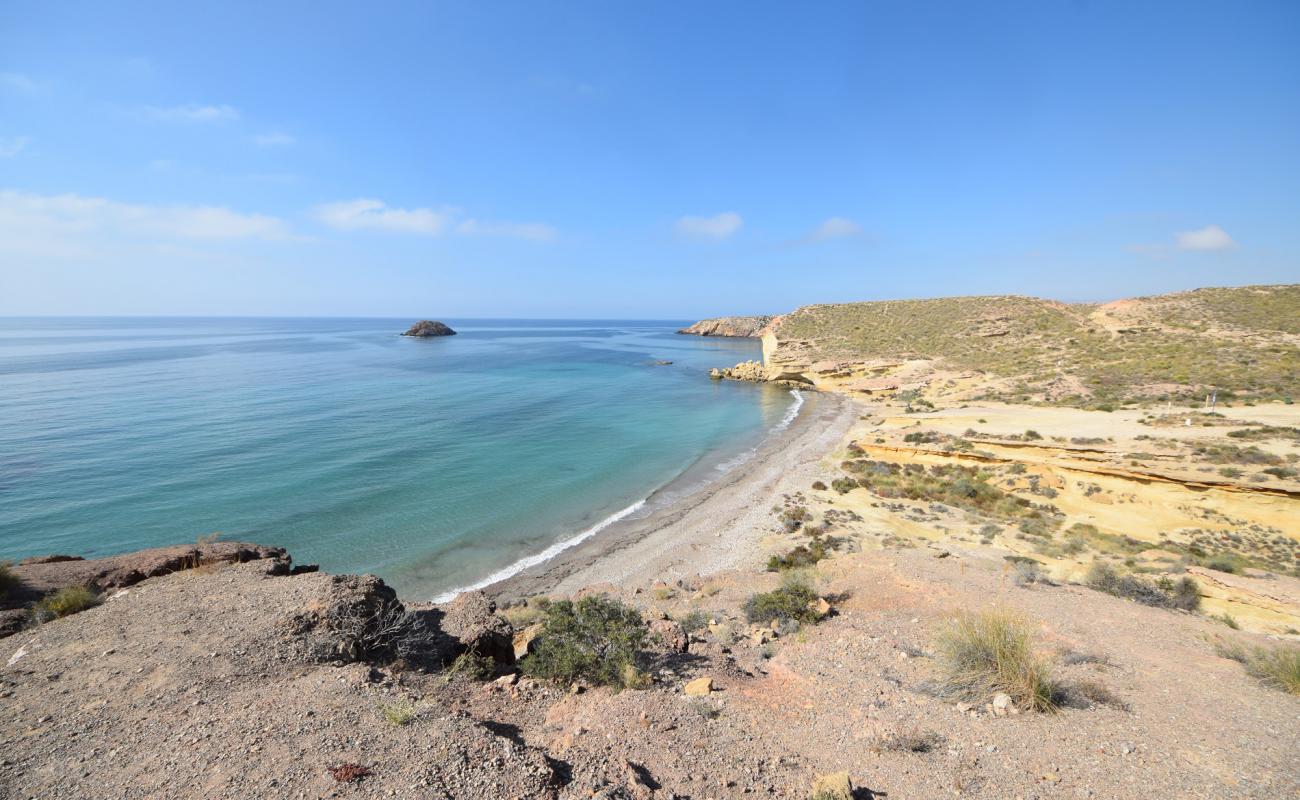 Playa Cueva de Lobos'in fotoğrafı taşlı kum yüzey ile