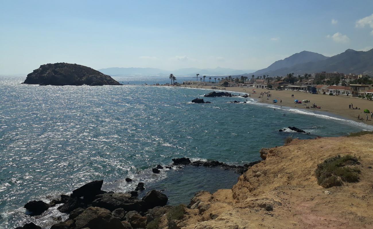 Playa de Nares'in fotoğrafı siyah kum ve çakıl yüzey ile