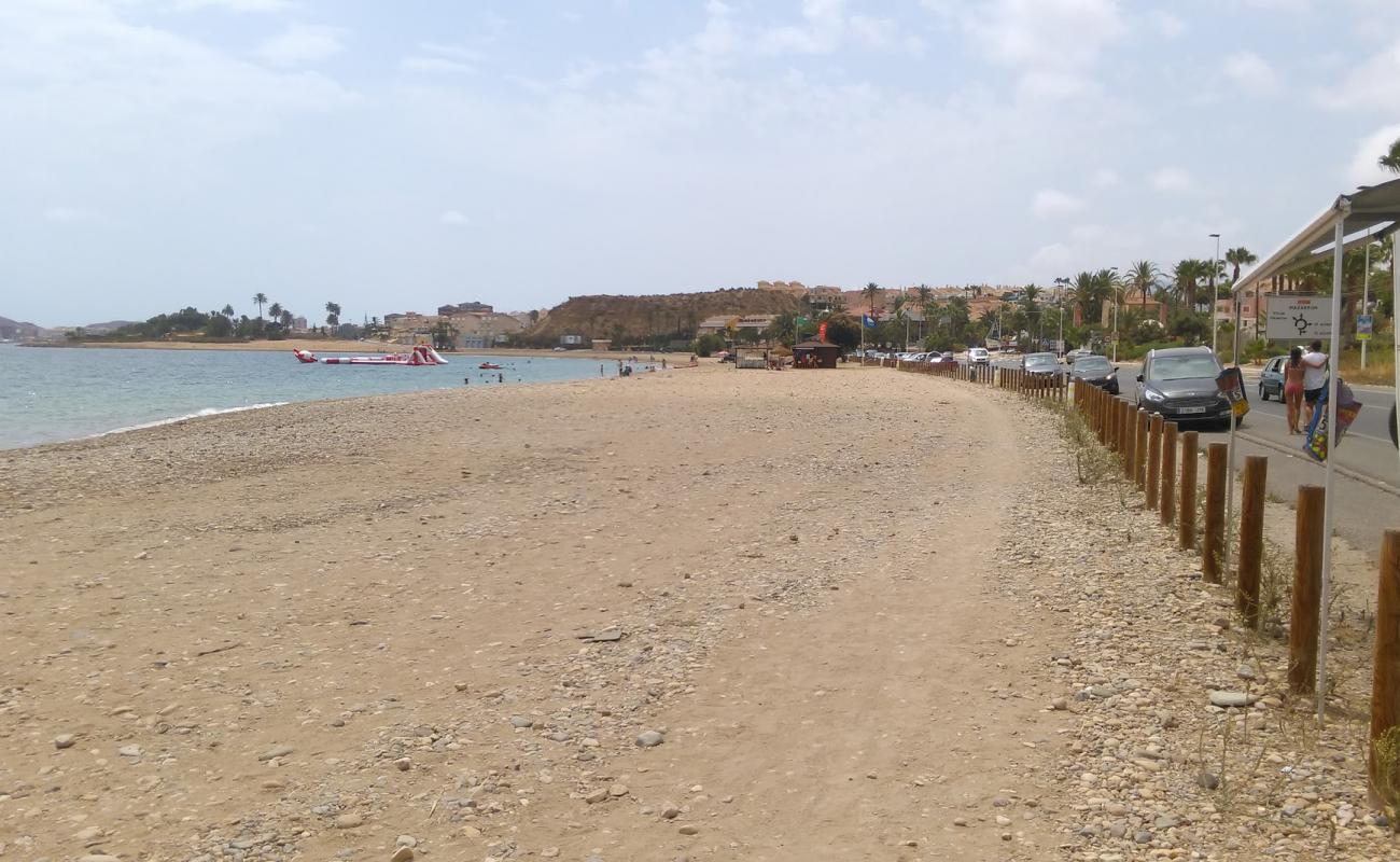 Playa del Alamillo'in fotoğrafı taşlı kum yüzey ile