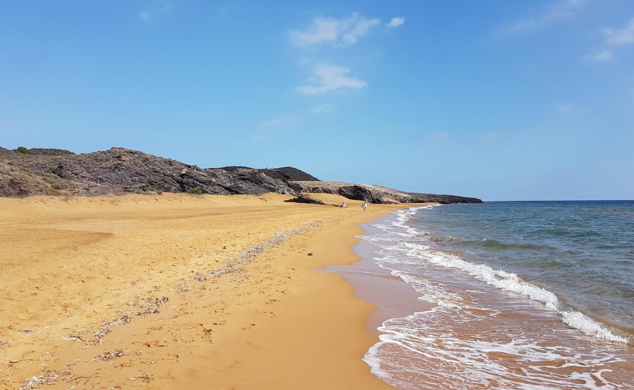 Playa Negrete'in fotoğrafı kahverengi kum yüzey ile