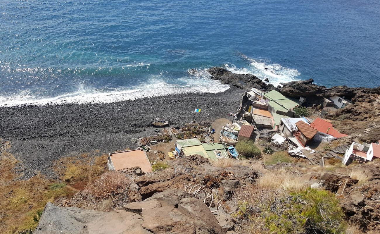 Playa del Muerto'in fotoğrafı gri çakıl taşı yüzey ile