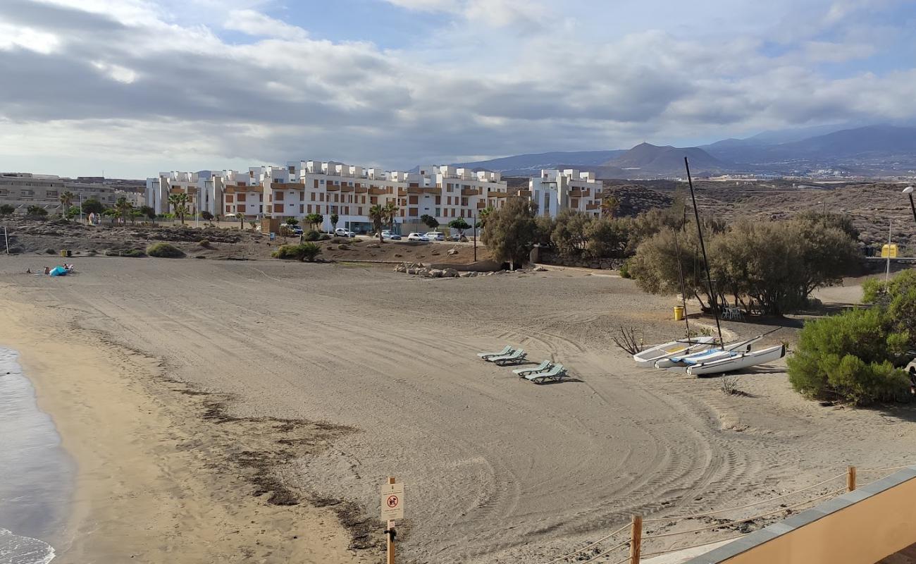 Playa La Jaquita'in fotoğrafı kahverengi kum yüzey ile