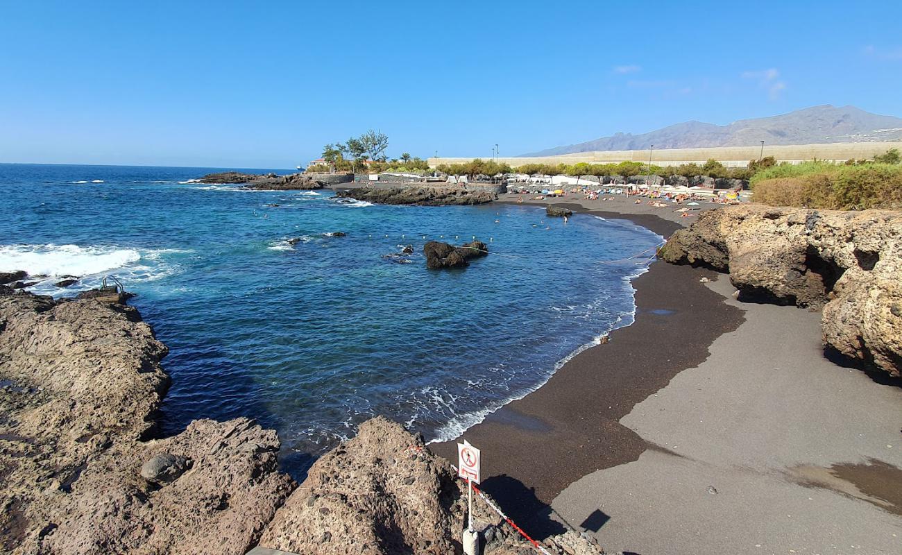 Playa La Jaquita'in fotoğrafı gri kum yüzey ile