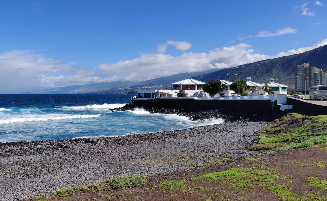 Playa del Puertito'in fotoğrafı gri çakıl taşı yüzey ile