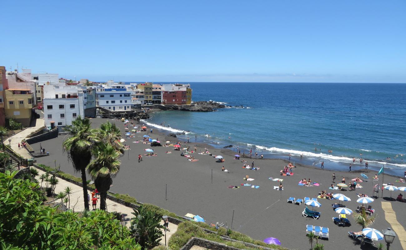 Maria Jimenez Beach'in fotoğrafı gri ince kum yüzey ile