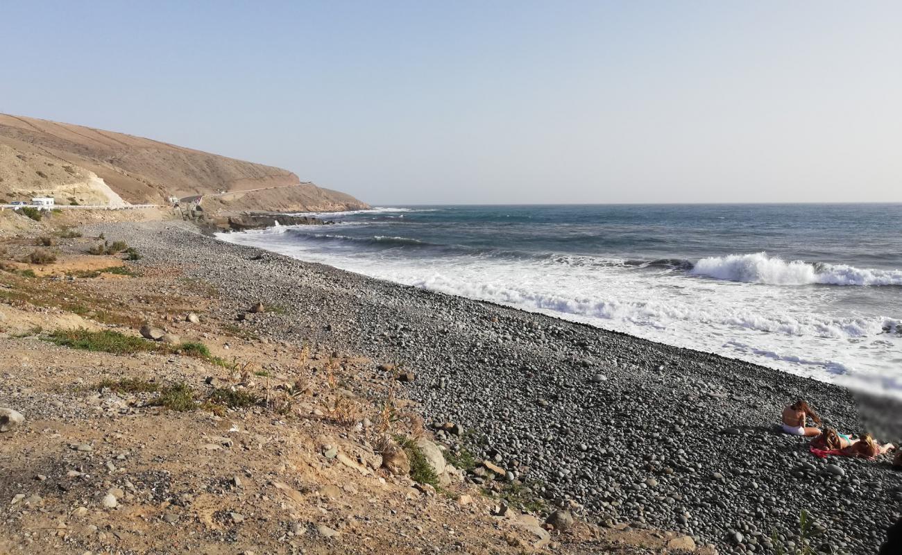 Playa de las Carpinteras'in fotoğrafı gri kum ve çakıllar yüzey ile