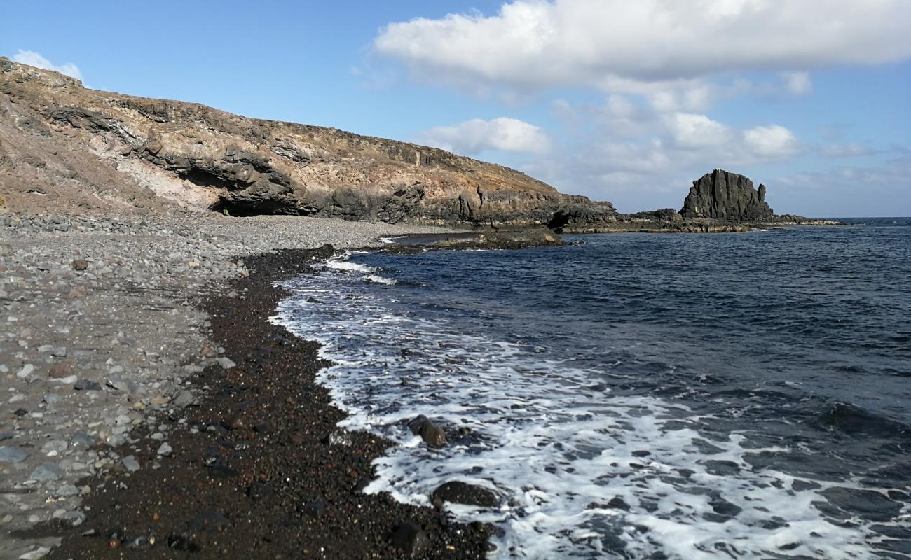 Playa Del Roque'in fotoğrafı taşlı kum yüzey ile