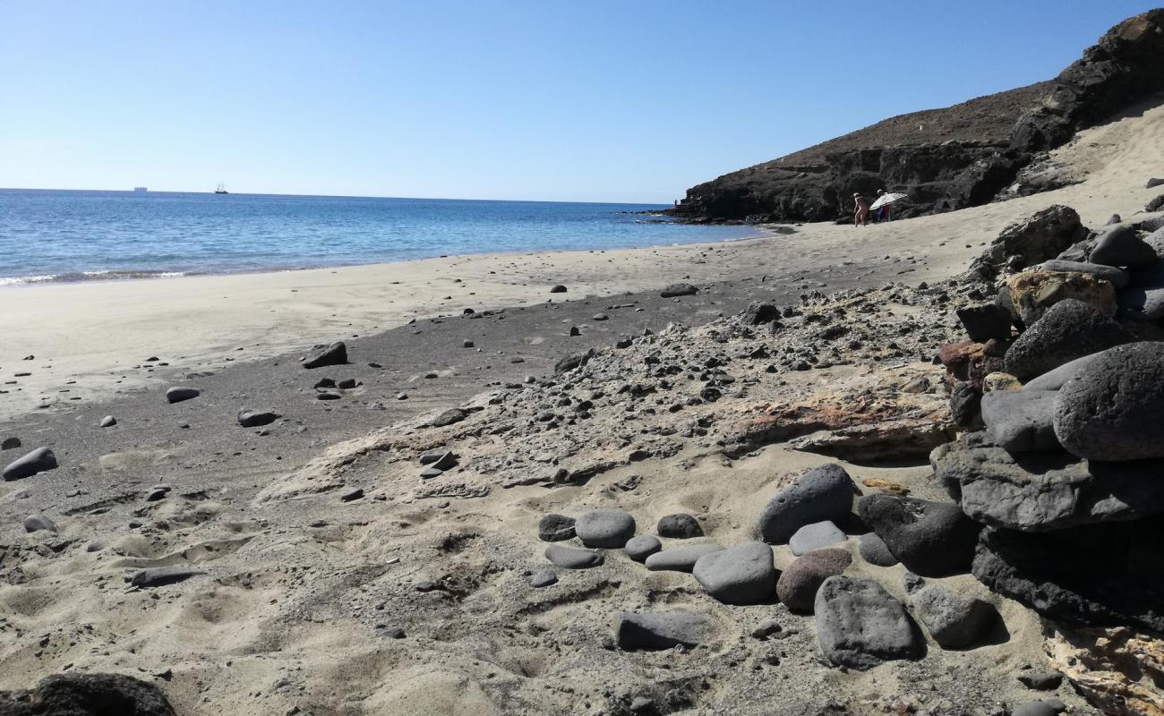 Playa de La Senora'in fotoğrafı açık bej kum yüzey ile