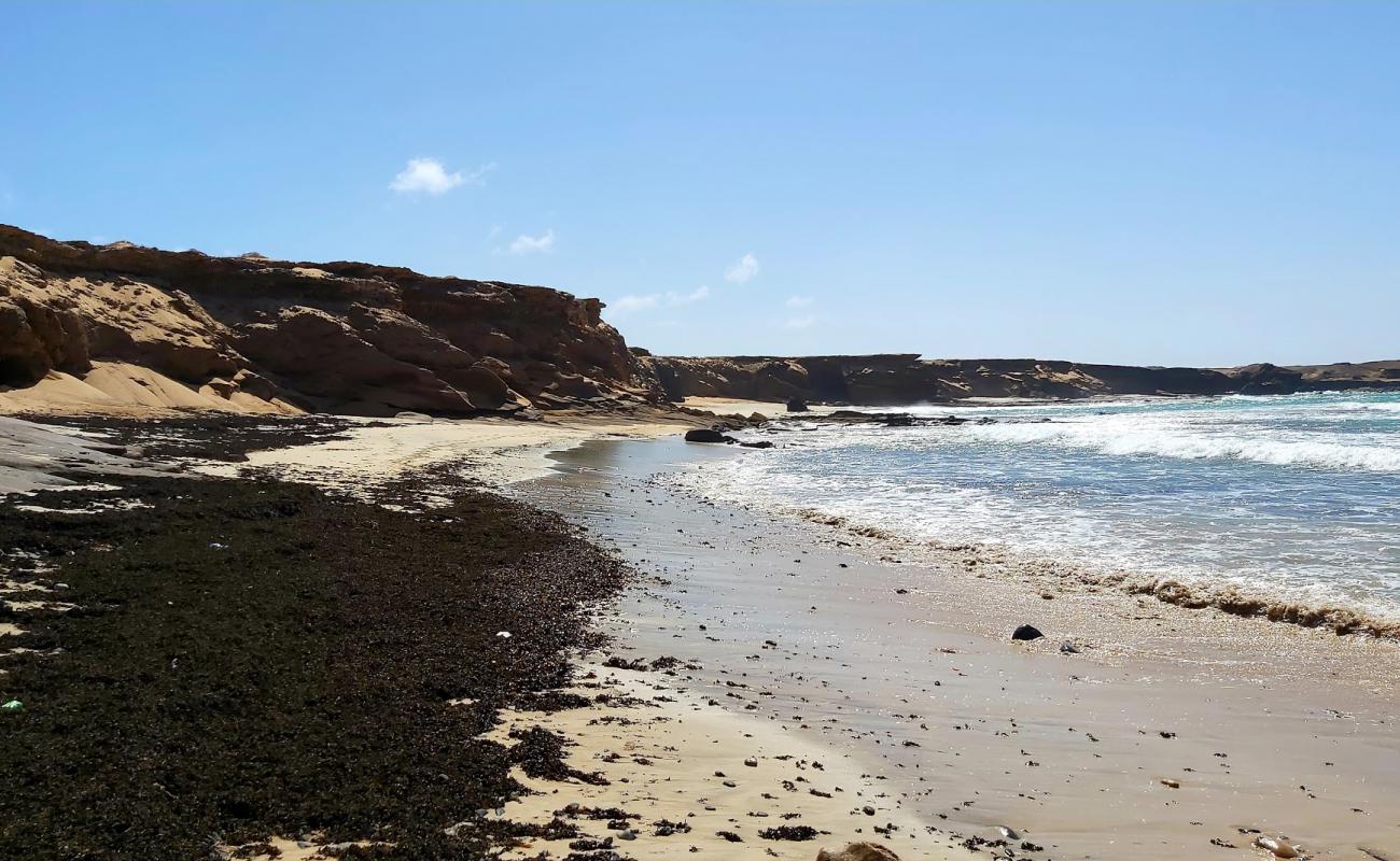 Playa de la Turbia'in fotoğrafı taşlı kum yüzey ile