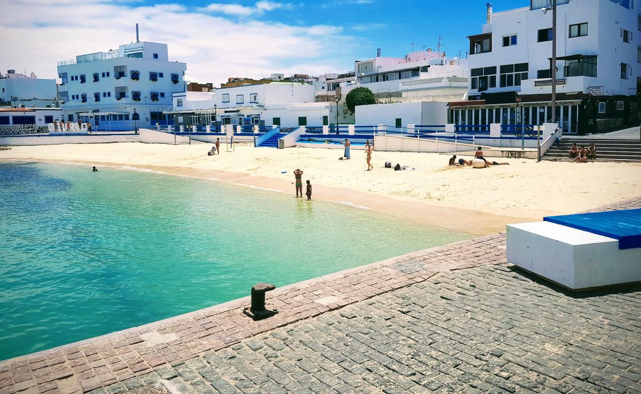 Plaj Corralejo'in fotoğrafı açık bej kum yüzey ile