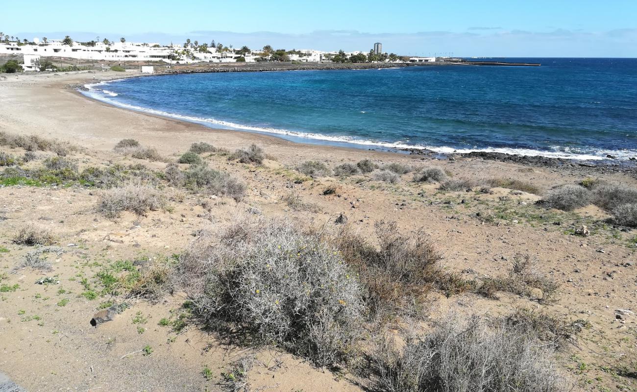 Playa del cable'in fotoğrafı siyah kum ve çakıl yüzey ile