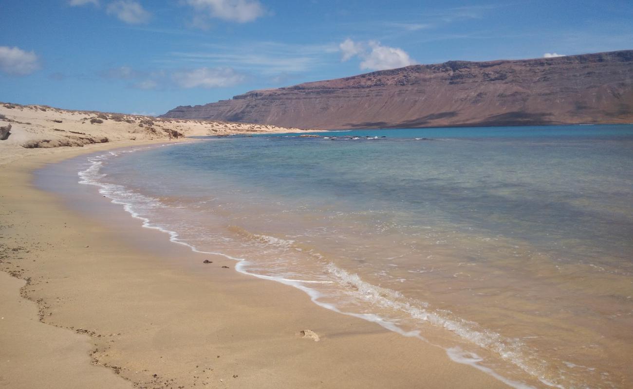 Playa del Salado'in fotoğrafı bej kum ve çakıl yüzey ile
