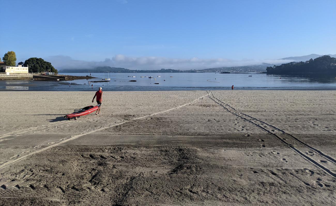 Ladeira Plajı'in fotoğrafı beyaz kum yüzey ile