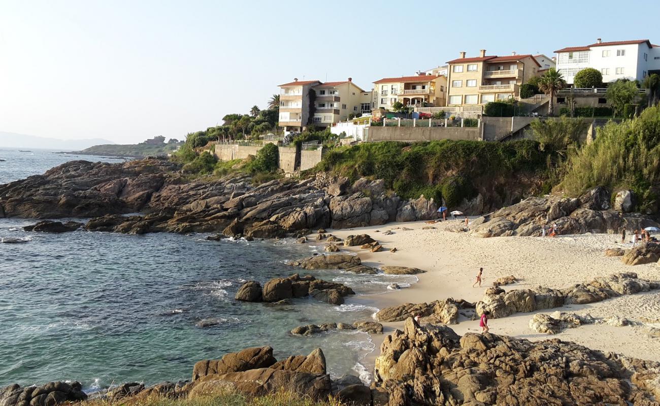 Playa de Fortinon'in fotoğrafı beyaz kum yüzey ile