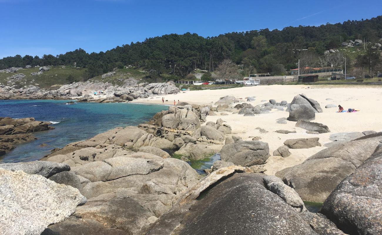 Praia de Lagos'in fotoğrafı parlak ince kum yüzey ile