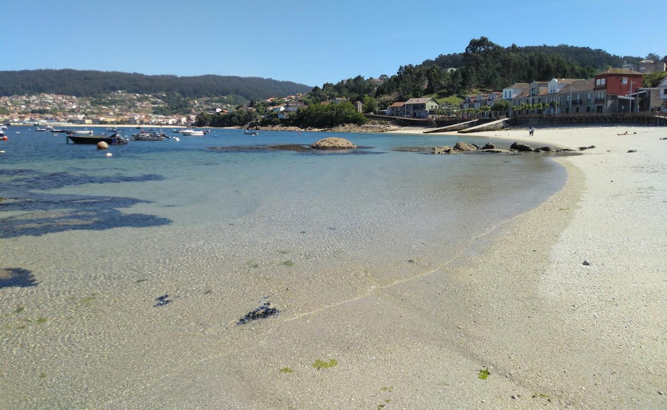 Praia de Beluso'in fotoğrafı parlak kum yüzey ile