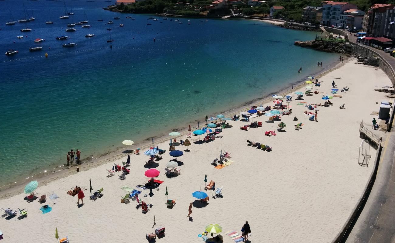 Xiorto beach'in fotoğrafı beyaz ince kum yüzey ile