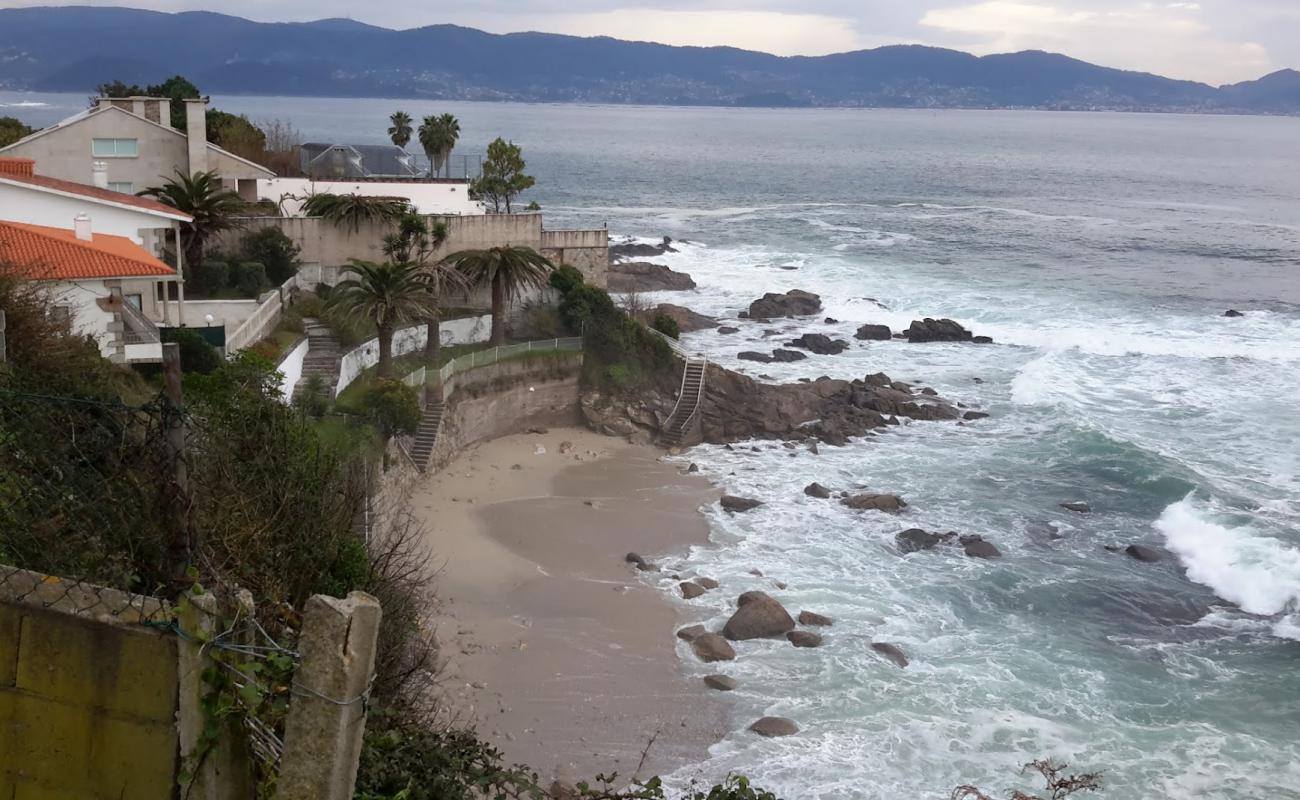 Barreiros beach'in fotoğrafı parlak kum ve kayalar yüzey ile