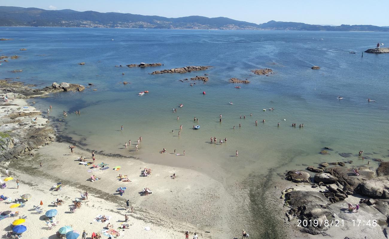 Carabuxeira beach'in fotoğrafı parlak ince kum yüzey ile