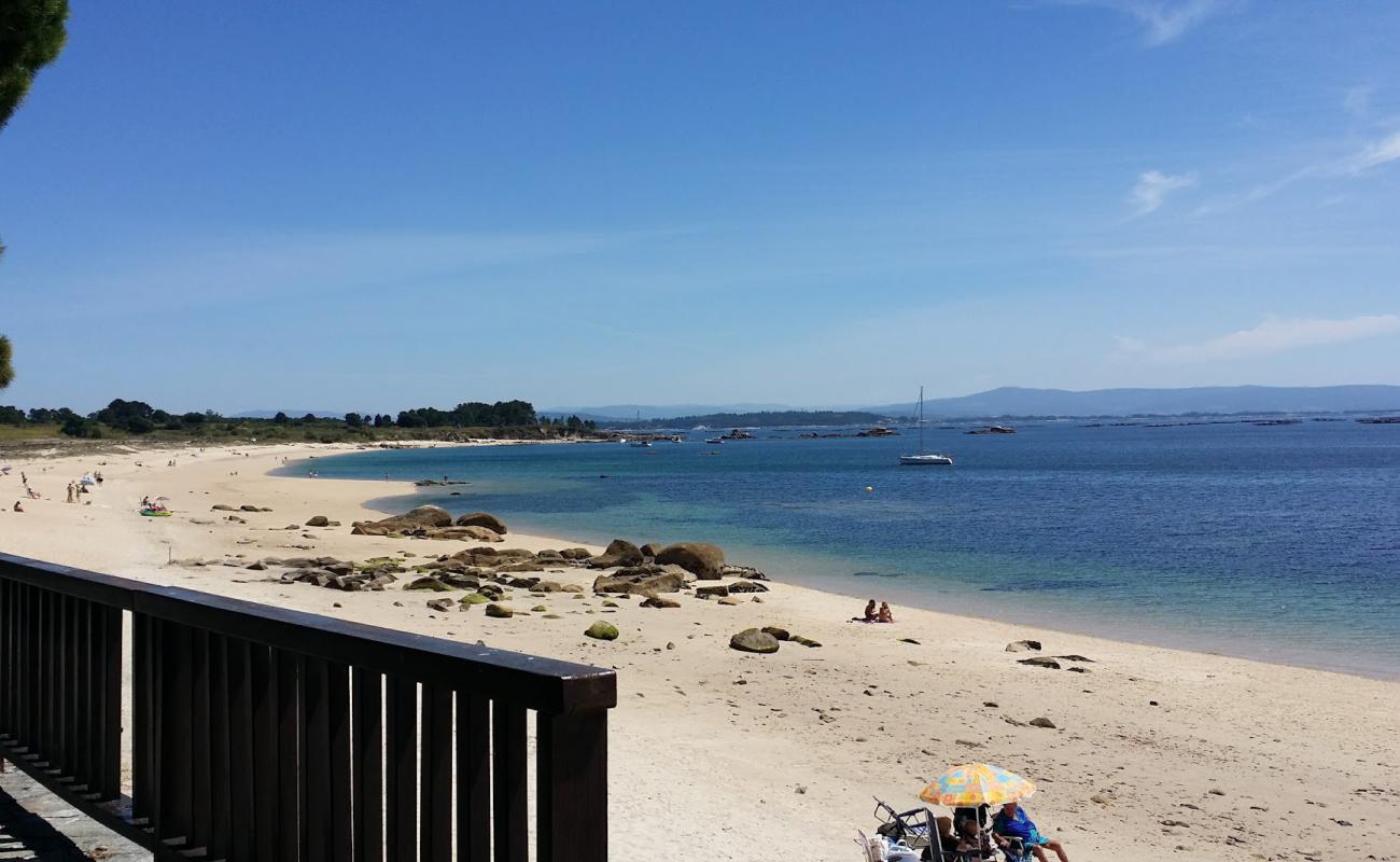 Corna beach'in fotoğrafı parlak kum yüzey ile