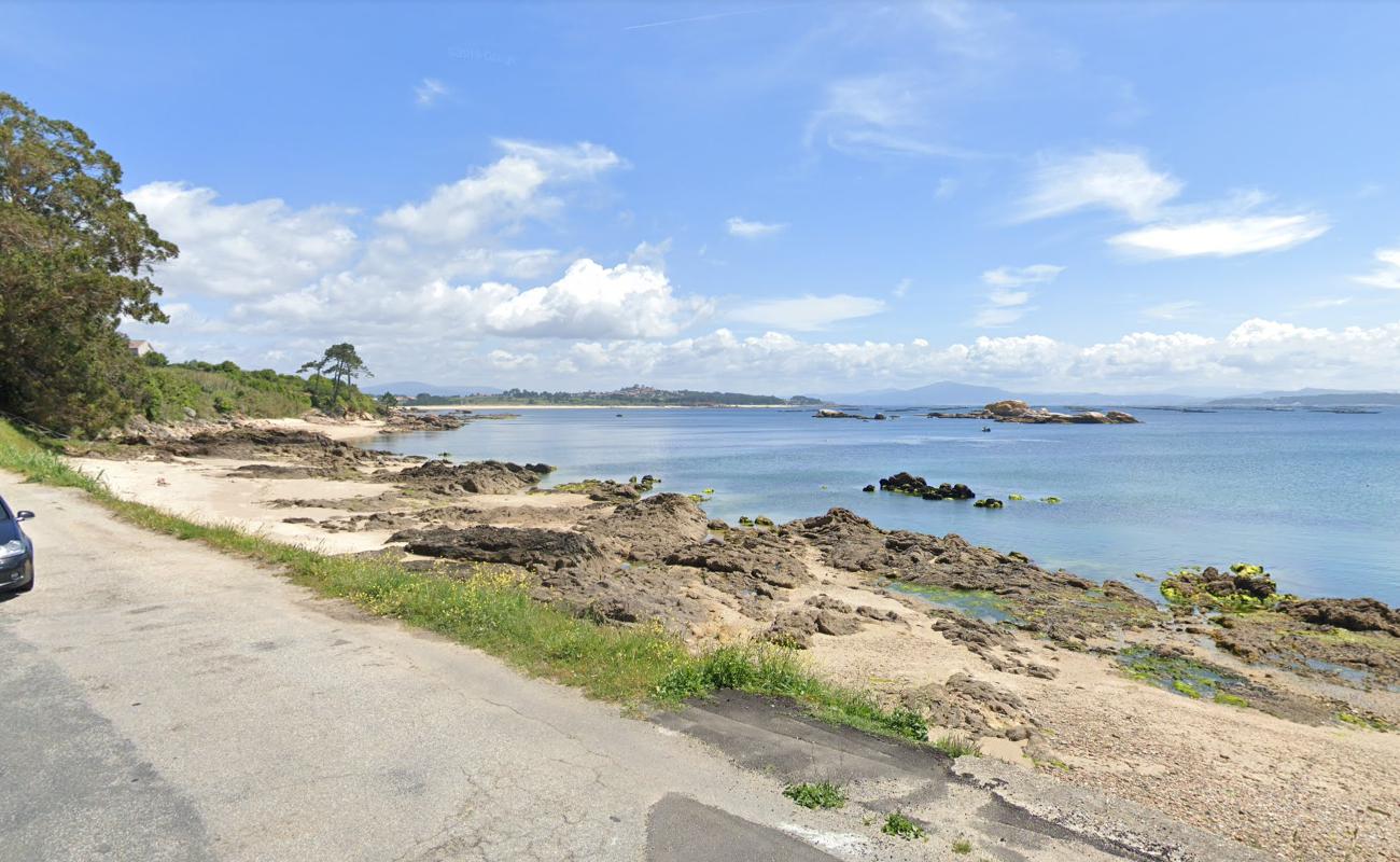 Insuela beach'in fotoğrafı turkuaz saf su yüzey ile