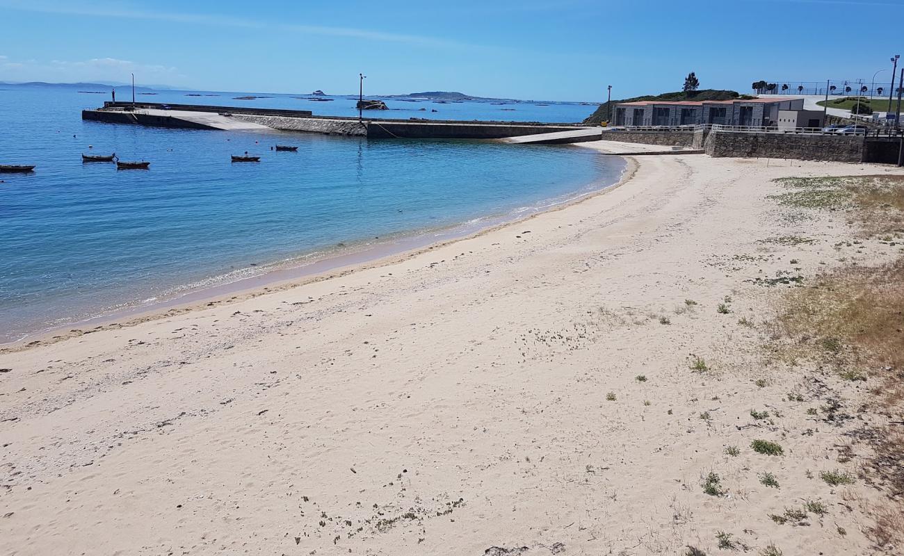 Castineiras beach'in fotoğrafı parlak kum yüzey ile