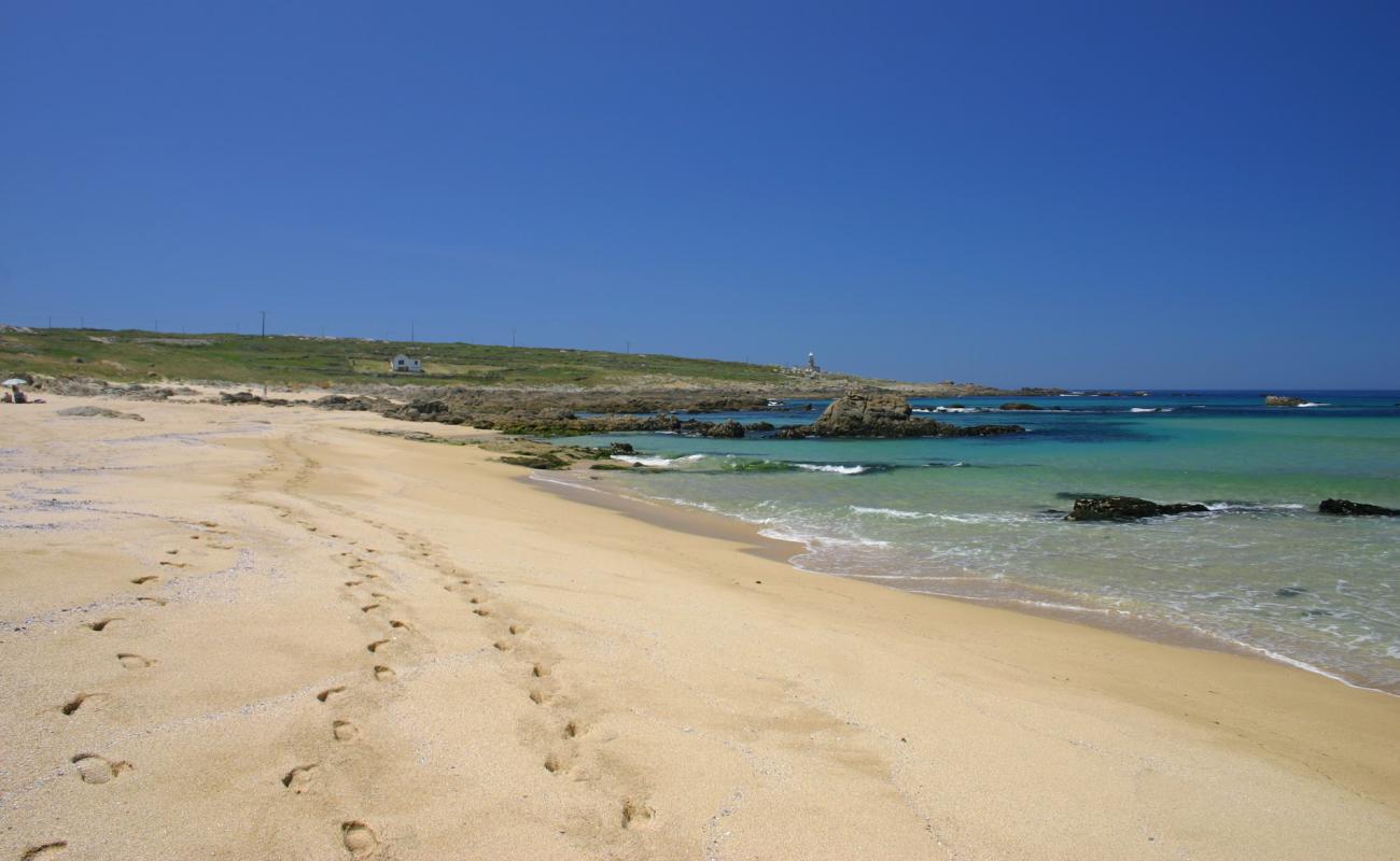 Balieiros beach'in fotoğrafı i̇nce bej kum yüzey ile