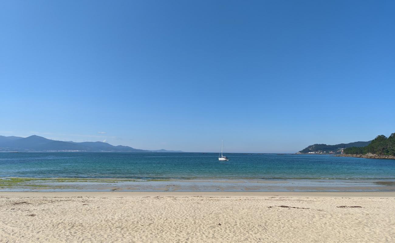 Praia de Ventin'in fotoğrafı beyaz kum yüzey ile