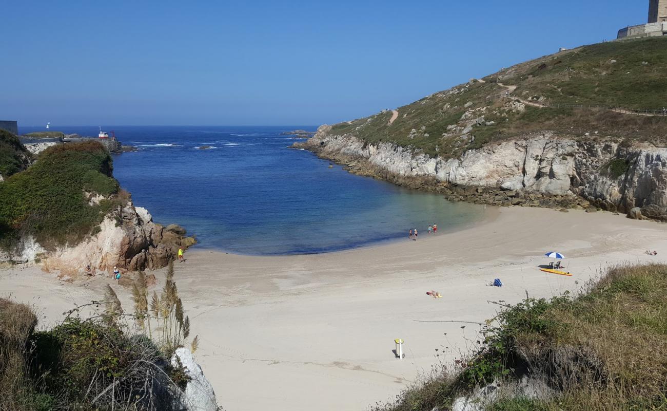 Praia de Adormideiras II'in fotoğrafı beyaz ince kum yüzey ile