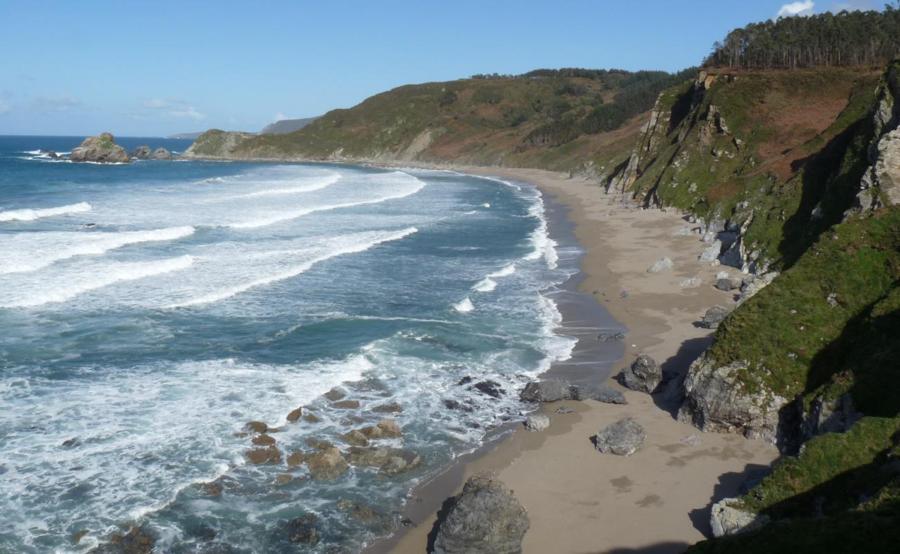 Praia do Sarridal'in fotoğrafı parlak ince kum yüzey ile