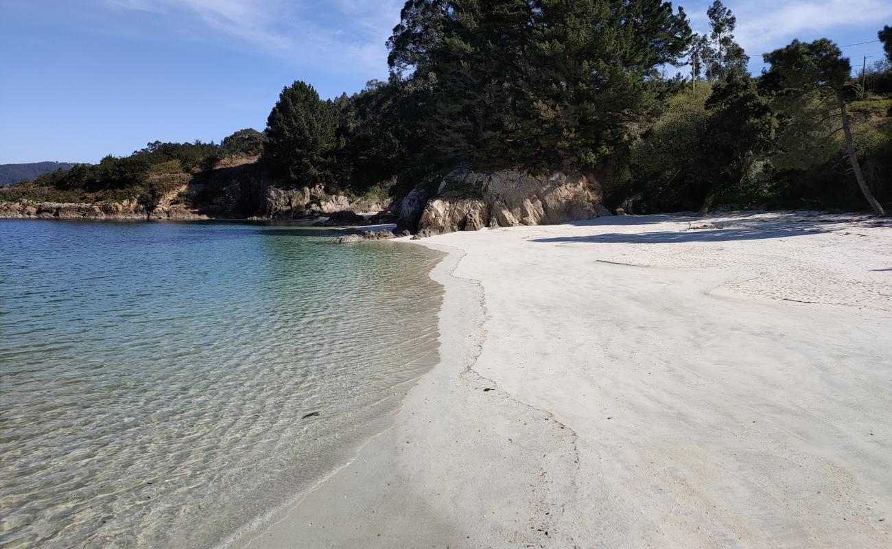 Praia de Vidreiro'in fotoğrafı beyaz ince kum yüzey ile