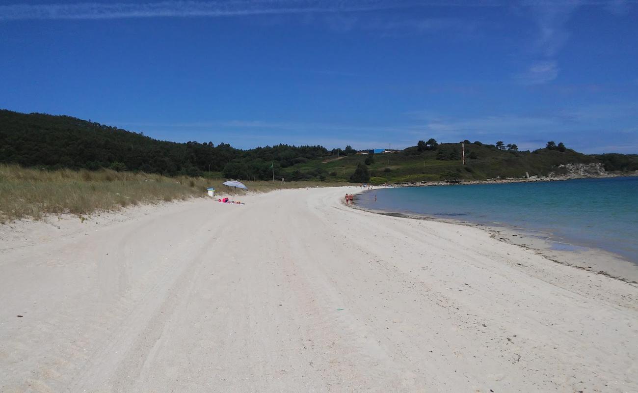 Praia de Lago'in fotoğrafı beyaz kum yüzey ile