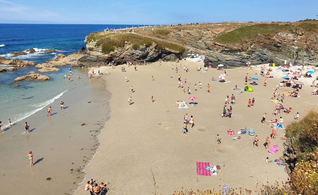 Praia dos Castros'in fotoğrafı beyaz ince kum yüzey ile