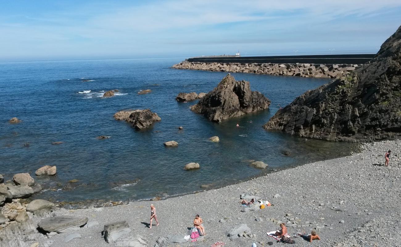 Playa del Garruncho'in fotoğrafı hafif çakıl yüzey ile