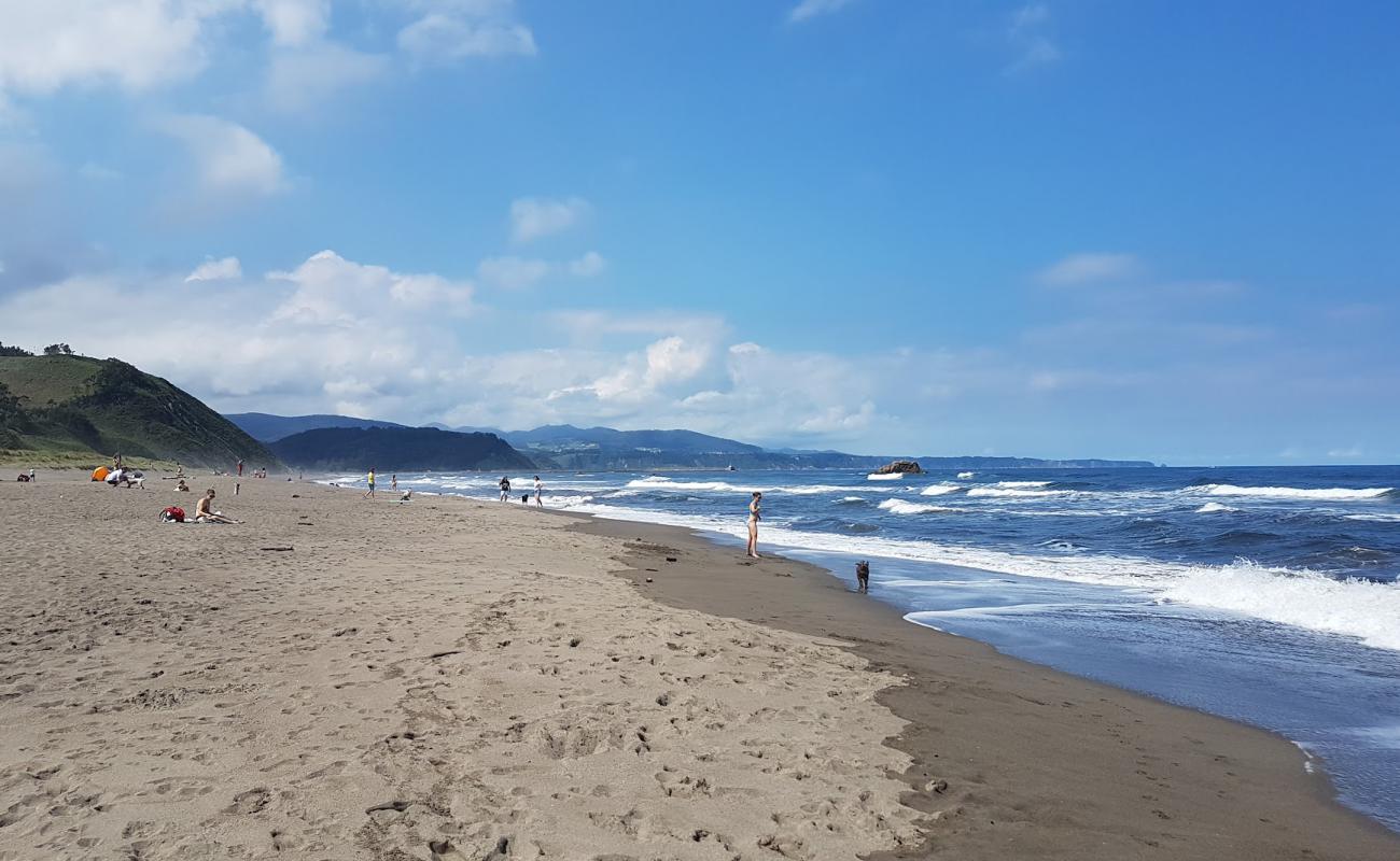 Playon de Bayas'in fotoğrafı açık bej kum yüzey ile