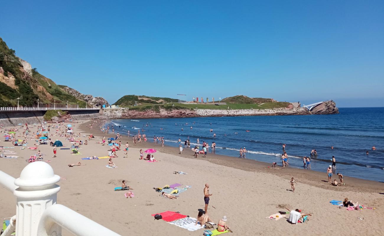 Salinas Plajı'in fotoğrafı parlak kum yüzey ile