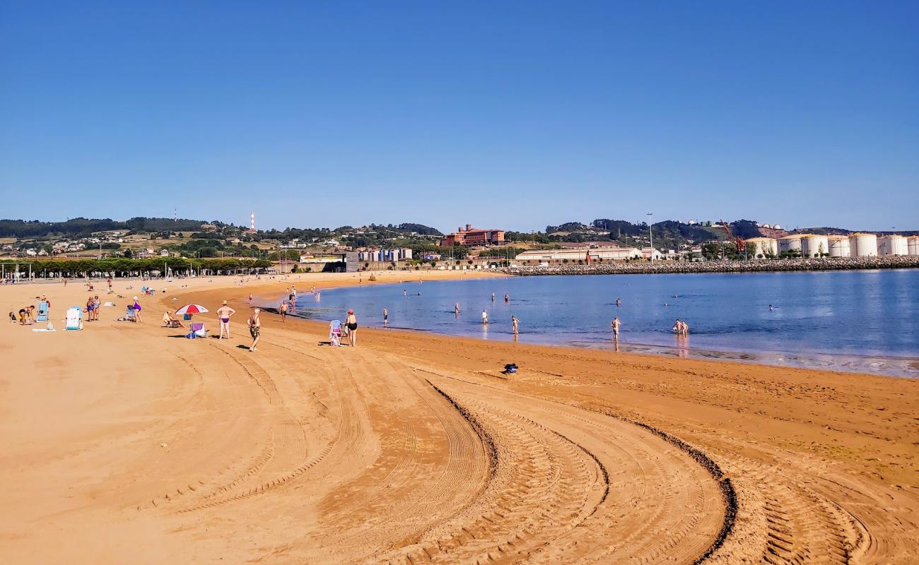 Playa del Arbeyal'in fotoğrafı parlak kum yüzey ile