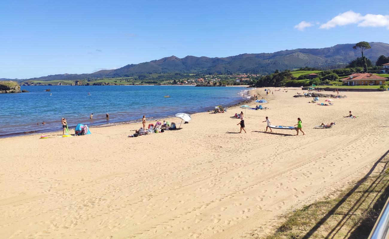 Playa de la Isla'in fotoğrafı parlak kum yüzey ile