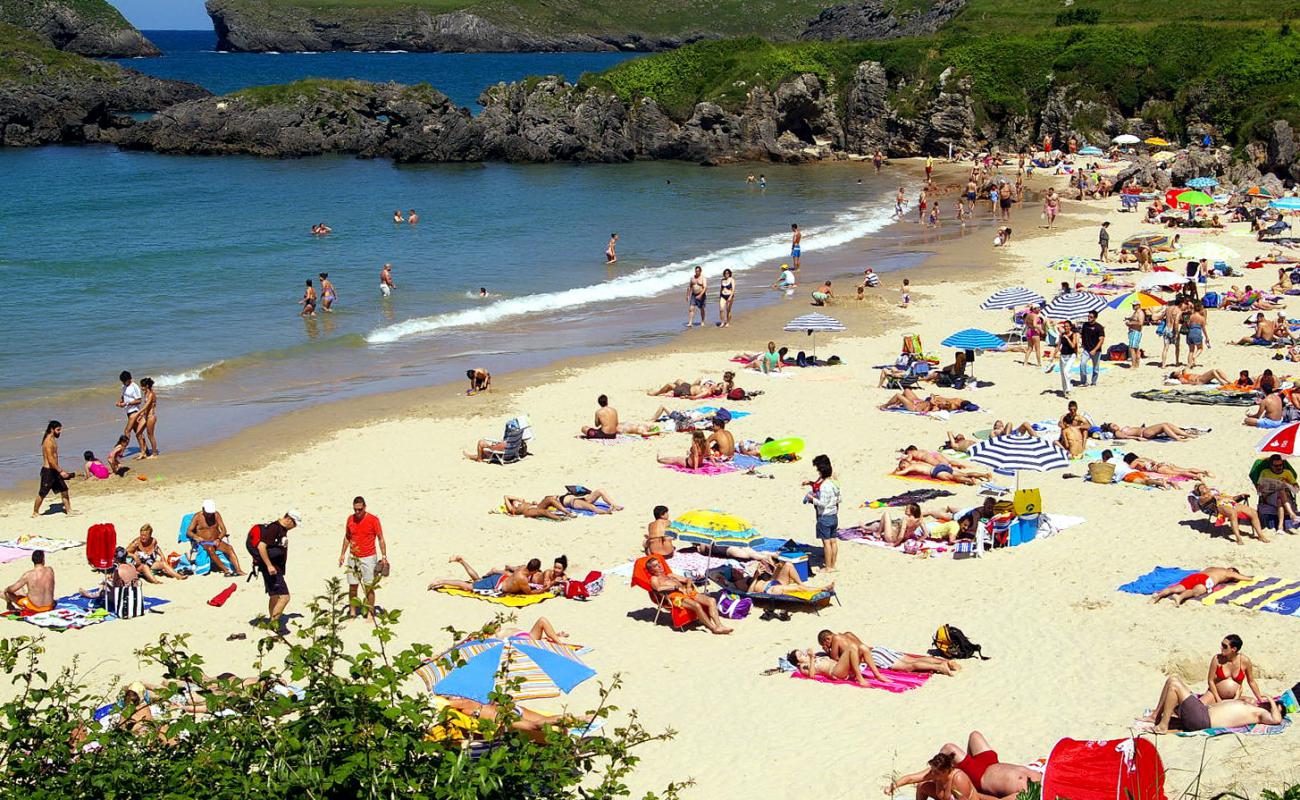 Playa de Barro'in fotoğrafı i̇nce bej kum yüzey ile