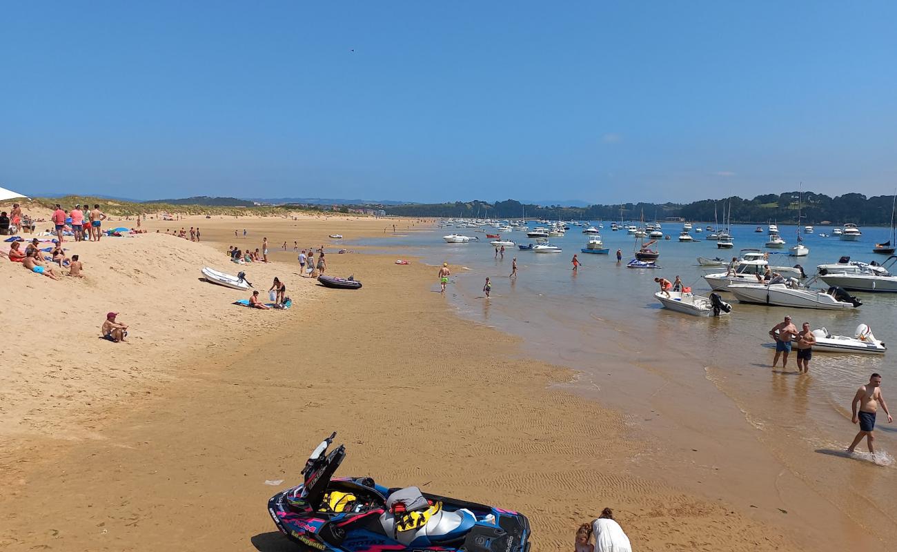 Playa del Puntal'in fotoğrafı açık bej kum yüzey ile