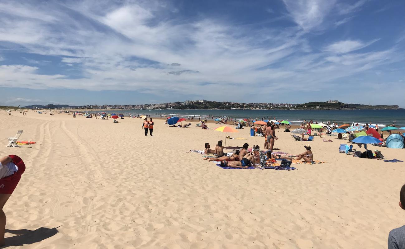 Somo Plajı'in fotoğrafı açık bej kum yüzey ile
