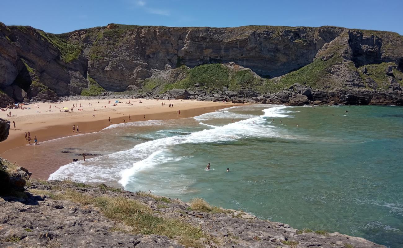 Playa de Antuerta'in fotoğrafı parlak ince kum yüzey ile