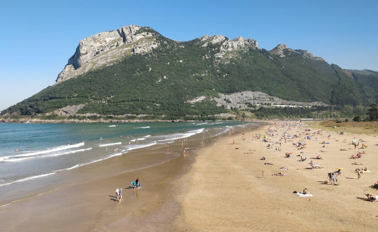 Orinon Plajı'in fotoğrafı açık bej kum yüzey ile