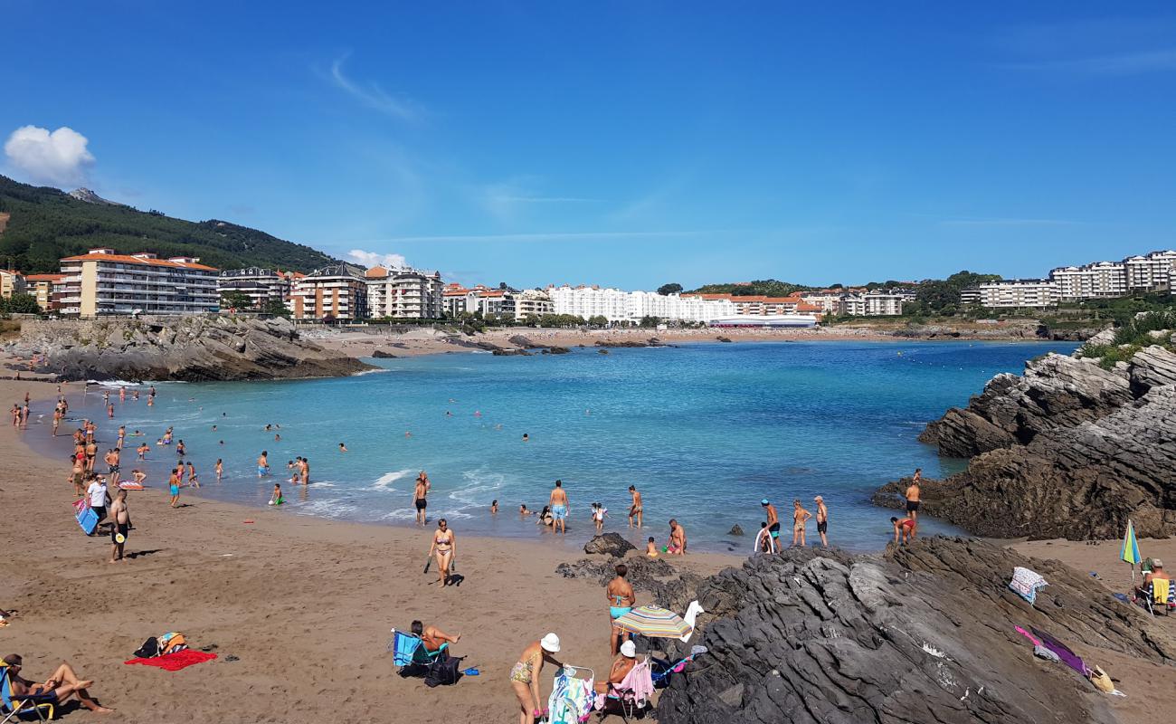 Ostende Beach'in fotoğrafı açık bej kum yüzey ile